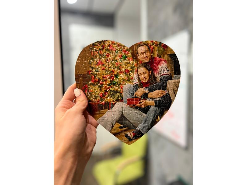 Пазл-сердце - романтический подарок из фотографий